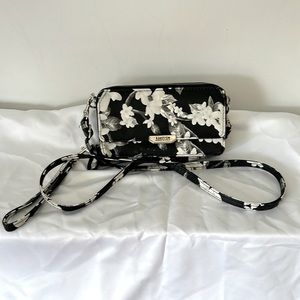 Kenneth Cole Reaction clutch purse